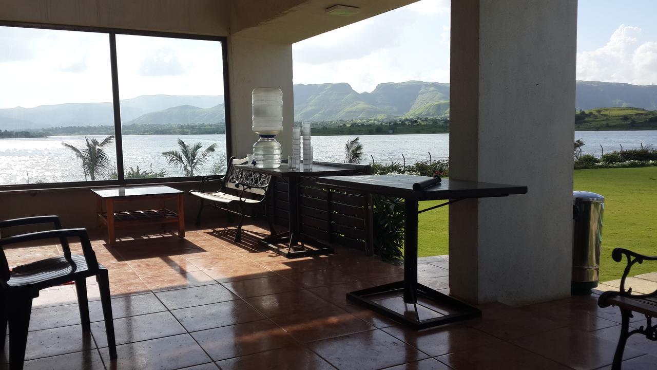 Savana Lake Resort Nashik Exteriör bild