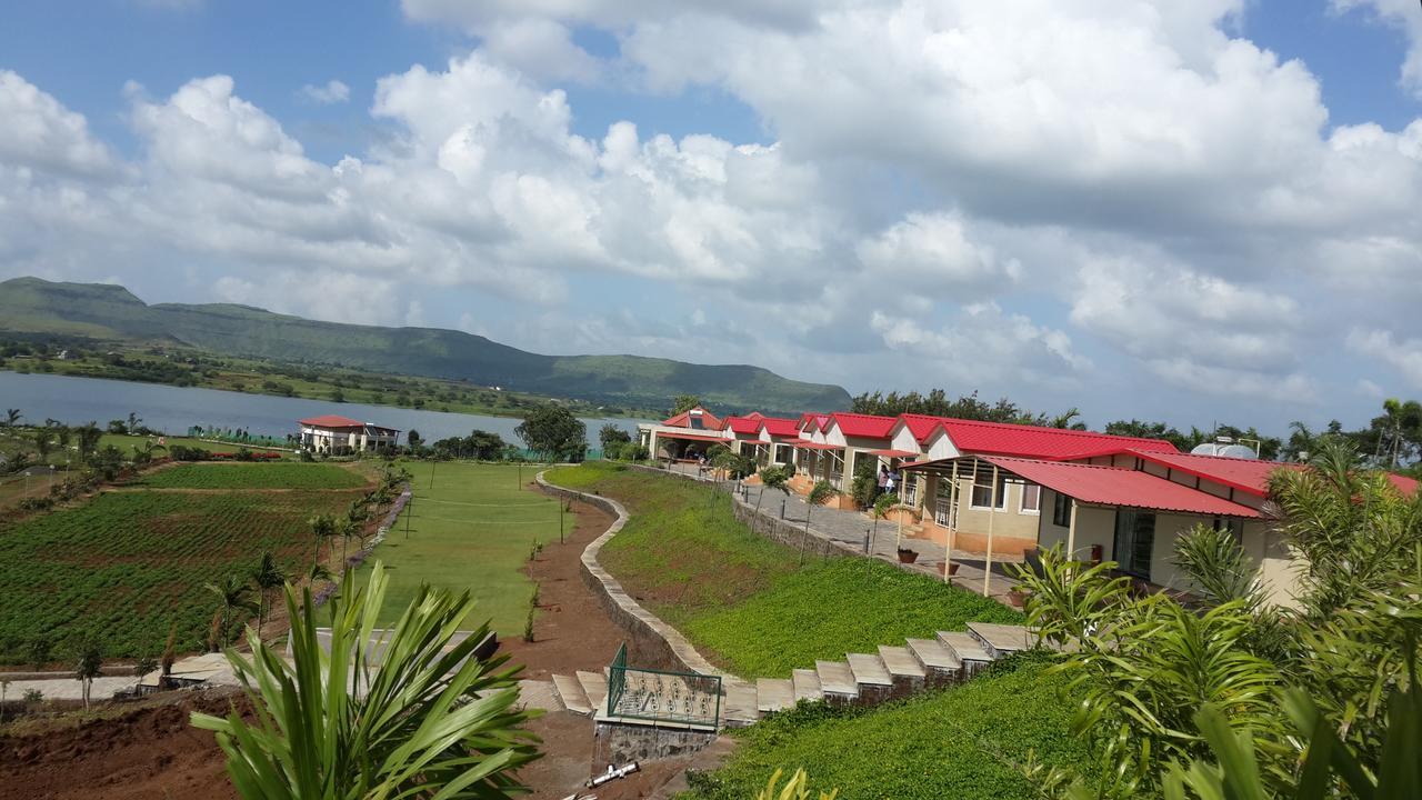 Savana Lake Resort Nashik Exteriör bild