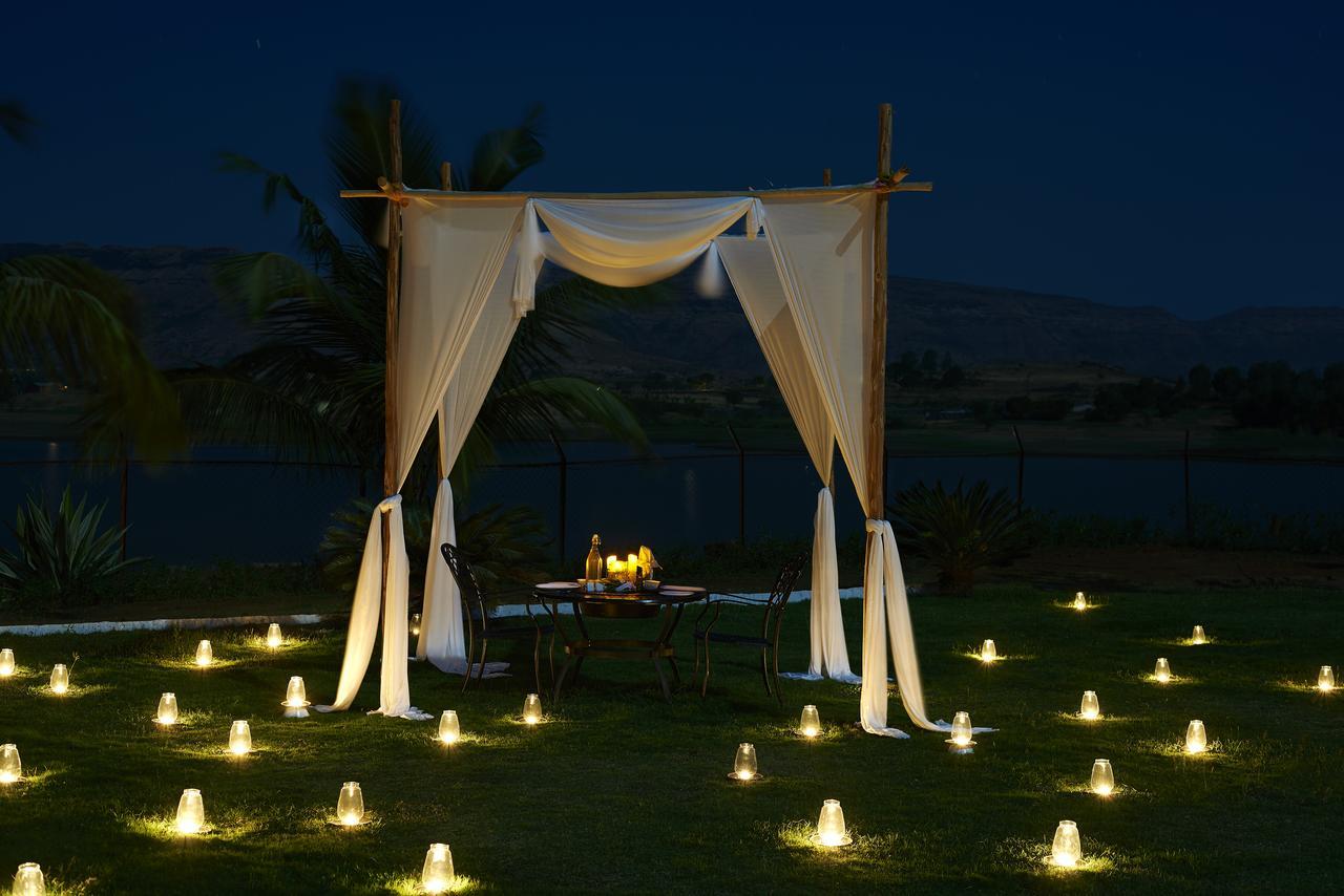 Savana Lake Resort Nashik Exteriör bild